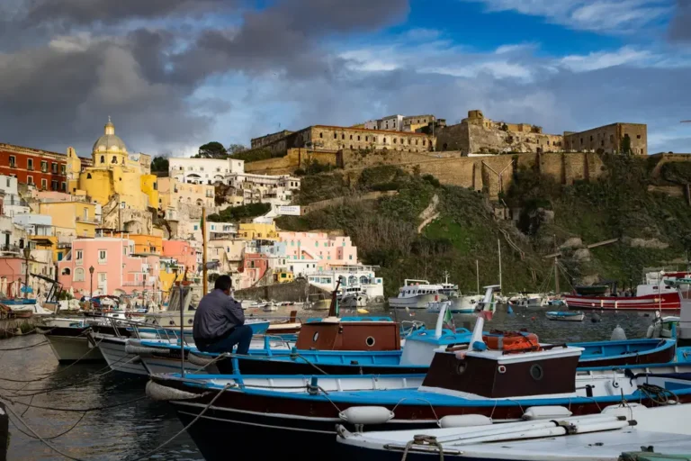 cosa vedere procida weekend